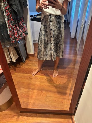 Falda Midi Plisada Estampado Serpiente Zara