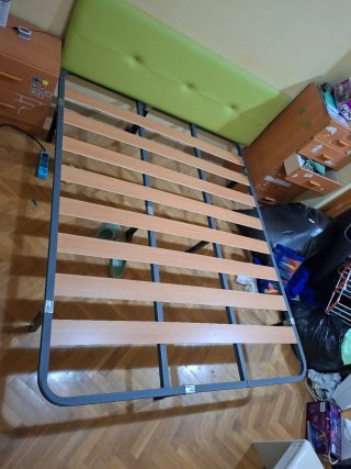 Somier de láminas con estructura metálica