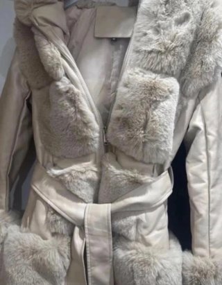 Chaqueta con Pelo Sintético Beige