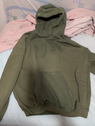 Sudadera con capucha verde oliva