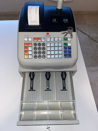 Caja registradora Olivetti ECR 6800 completa.