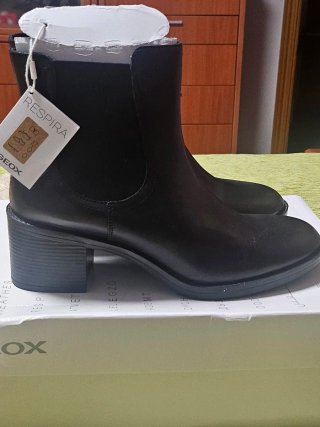 Botines Geox de Piel Negros