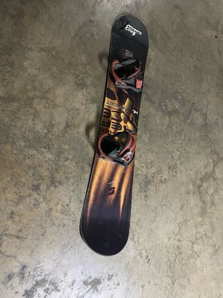 Tabla de Snowboard con Fijaciones
