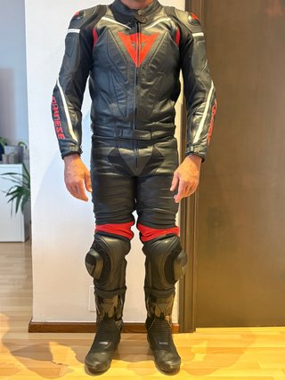 Mono de cuero Dainese Laguna Seca 2 piezas y botas