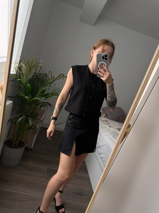 Falda negra Zara talla XS