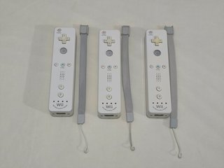 3 Mandos Wii Motion Plus Blancos + 3 Correas