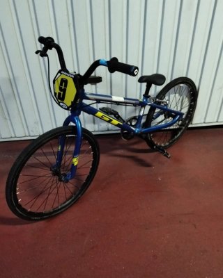 Bicicleta BMX Race GT Mini