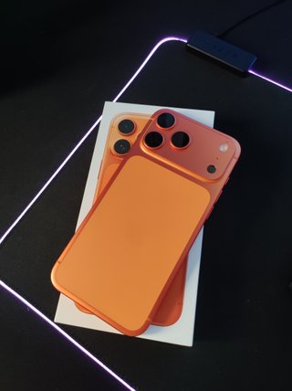 iPhone 17 Pro Max Naranja