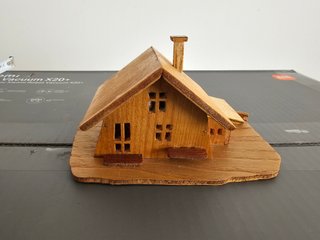 Mini casetta in legno fatta a mano