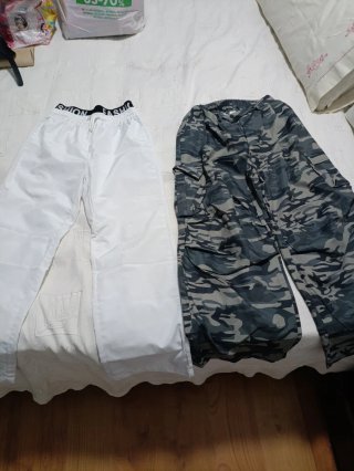 Lote de 2 pantalones SIN USAR