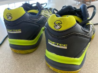 Zapatillas Deportivas Softec Negro y Verde