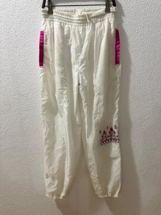 Pantalones Cortavientos Blancos