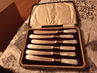 Set di 6 coltelli con manico in madreperla