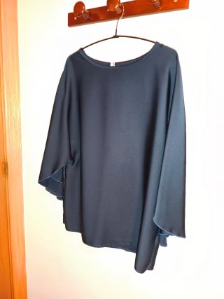 Blusa satinada azul
