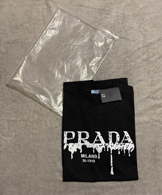Camiseta Prada Negra Talla XL