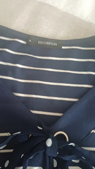 Camiseta Escorpion Azul y Blanca Talla XL