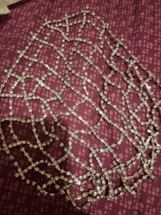 Accesorio de cabeza con pedrería