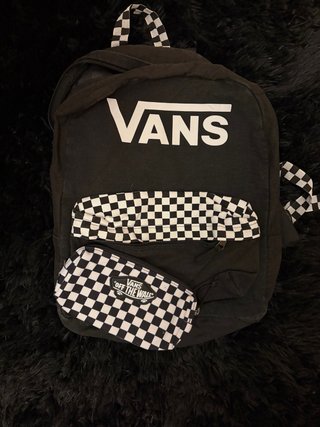 Mochila Vans y Estuche a Juego
