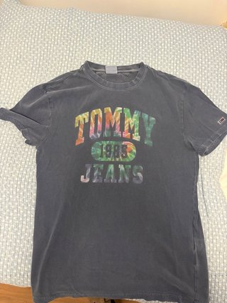 Camiseta Tommy Jeans Negra