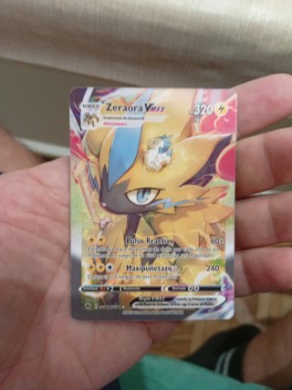 Carta Pokémon Zeraora VMAX