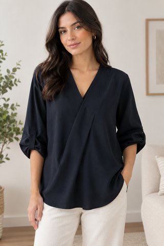 Blusa azul marino con Escote en V