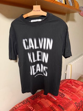Camiseta Calvin Klein Negra