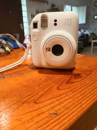 Cámara Instantánea Fujifilm Instax Mini 12