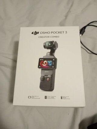 DJI Osmo Pocket 3 Creator Combo