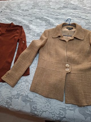 Chaqueta Texturizada Zara y Camisa