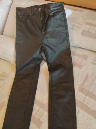 Pantalones Negros Efecto Piel