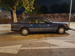 Mercedes-Benz 300 1986