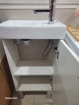 Lavabo de baño con mueble