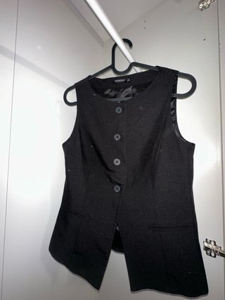 Chaleco sastre Bershka negro