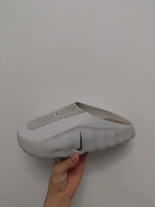 Nike Mind 001