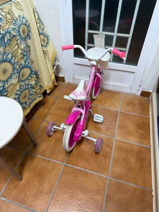 Bicicleta Infantil Rosa con Ruedines
