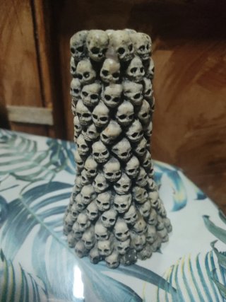 Objeto decorativo de calaveras