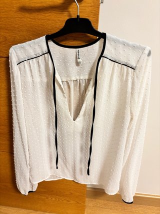 Blusa Stradivarius Blanca con Topos