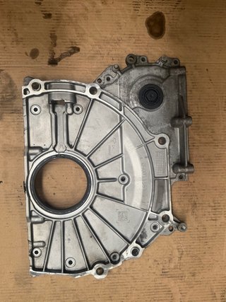 Tapa de distribución BMW B47C20A