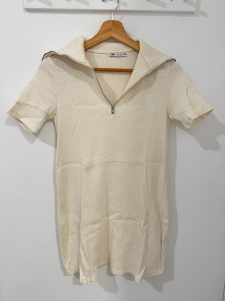 Vestido de canalé Zara beige