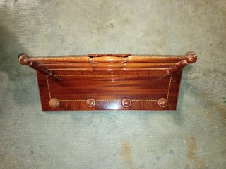 Colgador de Pared de Madera