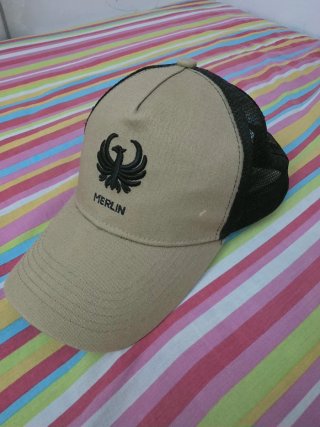 Gorra Merlin Beige y Negra