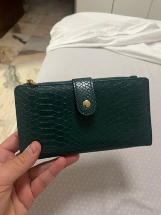 Cartera Golden Ramires Paris S.L aún con etiqueta
