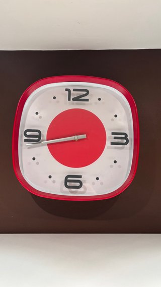 Reloj de Pared Cuadrado Rojo / Naranja y Blanco