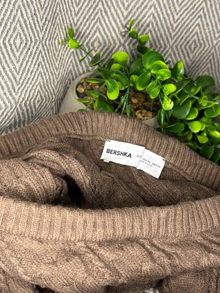 Jersey de punto Bershka marrón