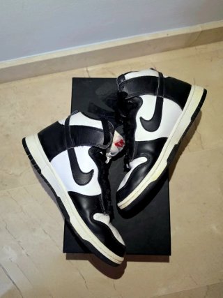Nike Air Jordan 1 Mid Blancas y Negras Talla 37