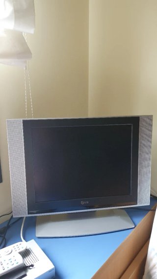 Televisor LG Plateado