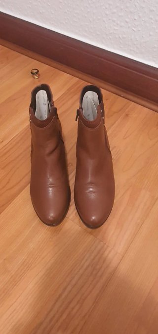Botines Laura Vita Marrones