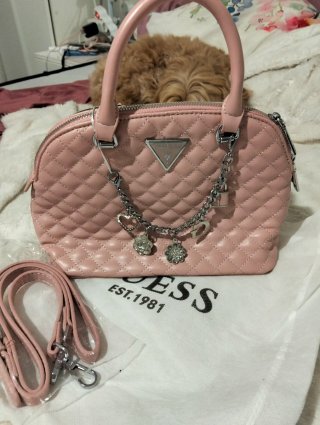 Bolso Guess mano y hombro Acolchado