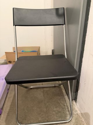 Silla plegable Ikea negra