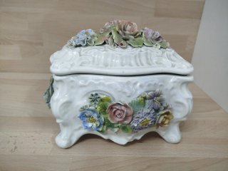 Joyero Vintage de Cerámica con Flores